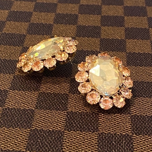 NWT Large Pink Jewels Stud Statement Earrings - Picture 13 of 13